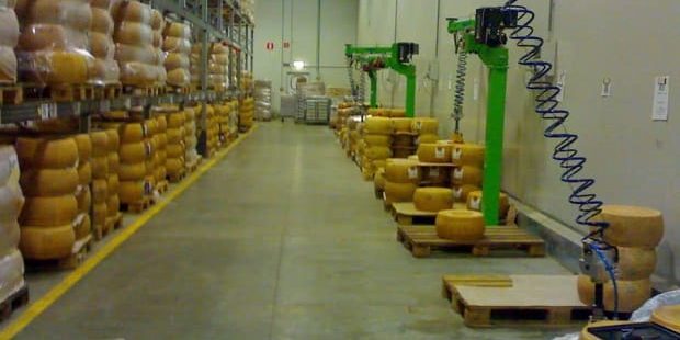 handling-cheese