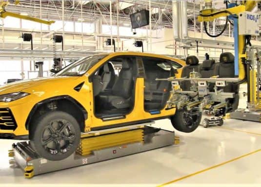 Asientos Posicionar los asientos con precisión con un sistema Liftronic es muy fácil, precisamente porque el operador puede mover la carga de la manera más adecuada y a la velocidad que mejor se adapte a la operación que está llevando a cabo.