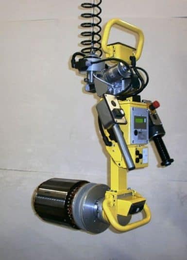 Varios Equipos Electromecánicos Gracias a su tecnología única, los INDEVAs de la serie Liftronic ofrecen varias ventajas, la más importante de las cuales es la capacidad de detectar y equilibrar el peso de la carga levantada automáticamente en tiempo real.