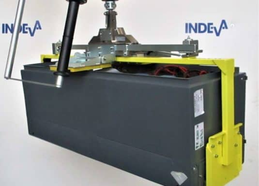 Interruptores Posibilidad de manipular interruptores de diferentes pesos sin necesidad de realizar configuraciones previas de la carga, gracias a la característica técnica típica de los INDEVA de detectar y de contraequilibrar en tiempo real y automáticamente el peso de la carga elevada