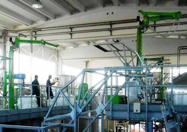 LIFTING BAGS IN CHEMICAL INDUSTRY