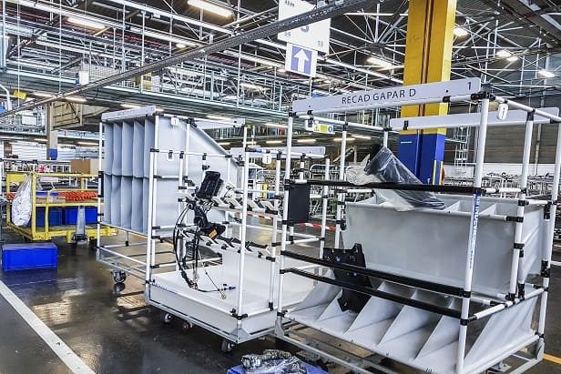 Indeva Lean System para aumentar la ergonomía y la seguridad en los procesos de producción