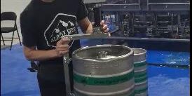 manipulador para bidones de cerveza manipulador ingravido INDEVA para manipular, desplacerr bidones de cerveza sin esfuerzo