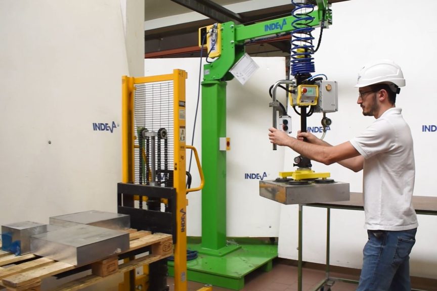 Handling aluminum blocks